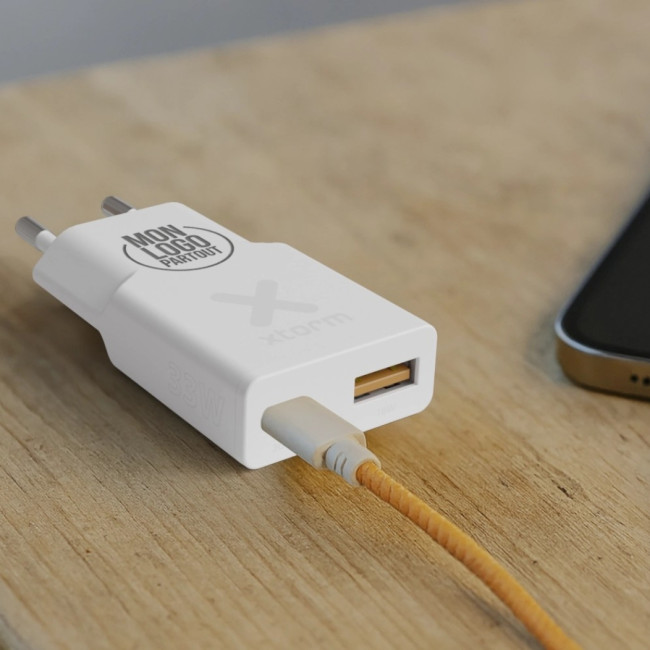 Chargeur publicitaire 33 W Xtorm Go2 SlimLine 