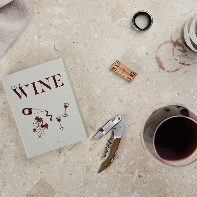 Coffret cadeau personnalisable VINGA Histoire du vin 