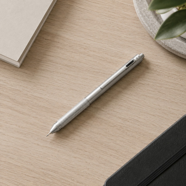 Stylo à bille 4-en-1 en acier inoxydable recyclé Tine 