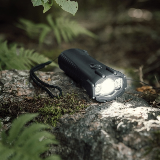 Lampe torche multifonction étanche Nordic Drift Everest 