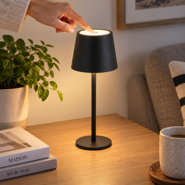 Lampe de table personnalisée Tanik 