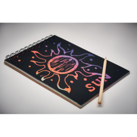 Carnet à gratter en kraft avec feuilles noires Black 