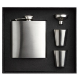 Coffret flasque et verres...