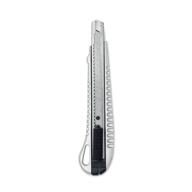 Cutter personnalisé en alu tracta 