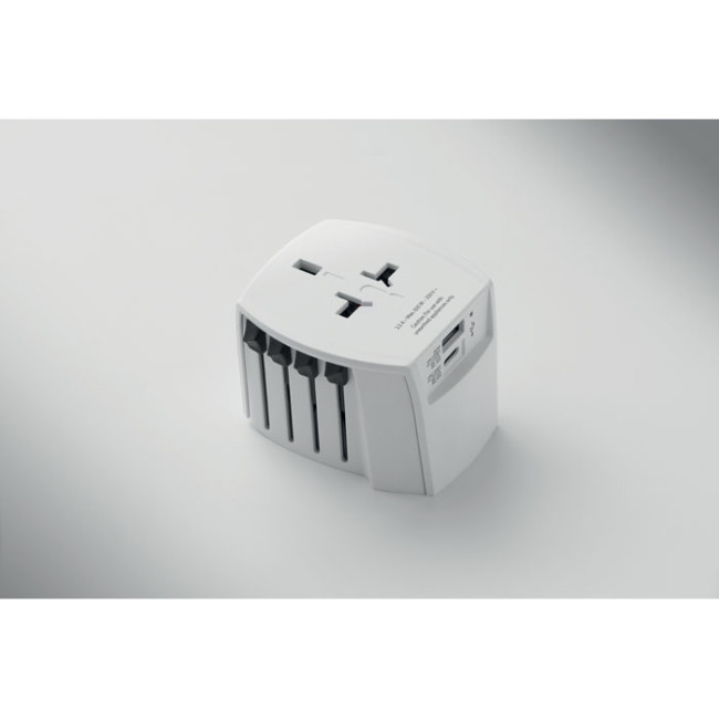 Adaptateur de voyage universel SKROSS® MUV USB 