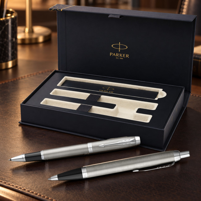 Coffret stylos roller et bille argentés Parker IM Essentials 