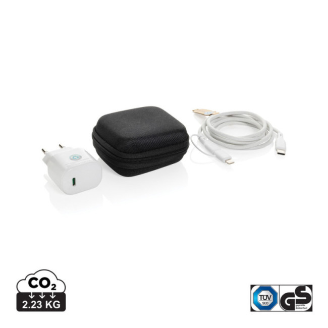Set câble et chargeur 20W en PET recyclé RCS Boost 
