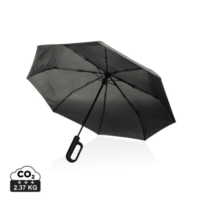 Parapluie avec mousqueton en rPET AWARE™ Yara 21'' 
