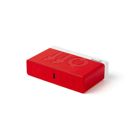 Réveil Flip Classic Lexon® x Pantone Rouge 2035 