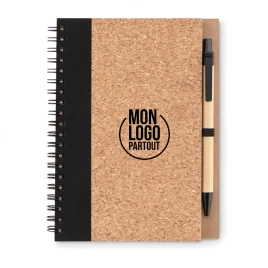 Carnet en liège et feuilles...