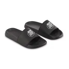 Claquettes antidérapantes...