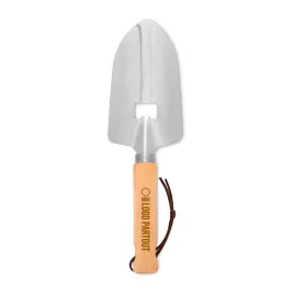 Pelle avec décapsuleur...