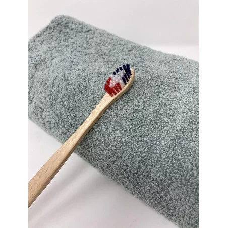 Brosse à dents en bois personnalisée France 