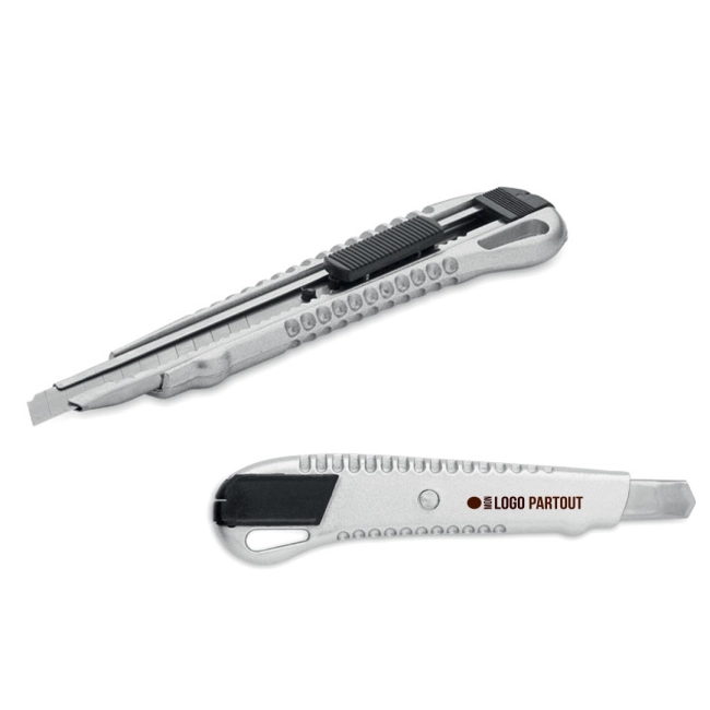 Cutter personnalisé en alu tracta 