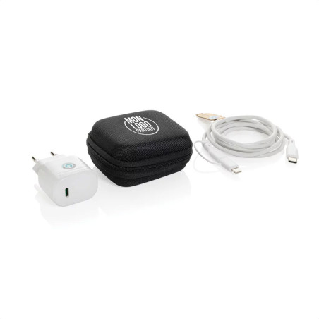 Set câble et chargeur 20W en PET recyclé RCS Boost 