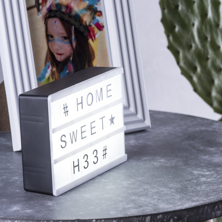 Écran lumineux publicitaire Cinemax 