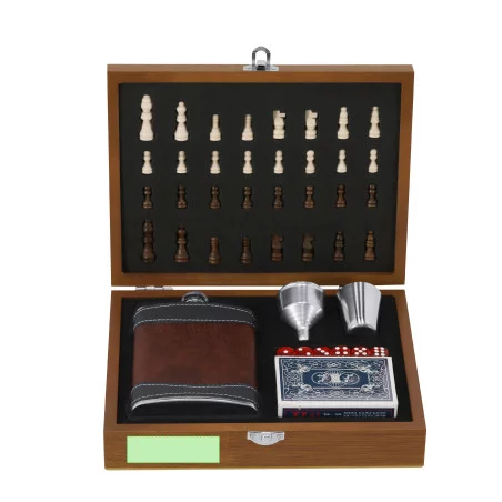 Coffret cadeau personnalisé flasque et jeux Menzie 