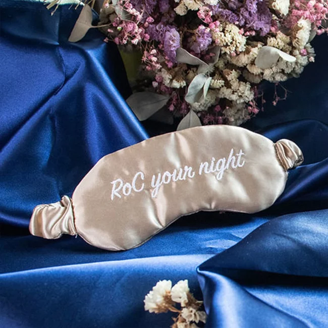 Masque de nuit en polyester satiné