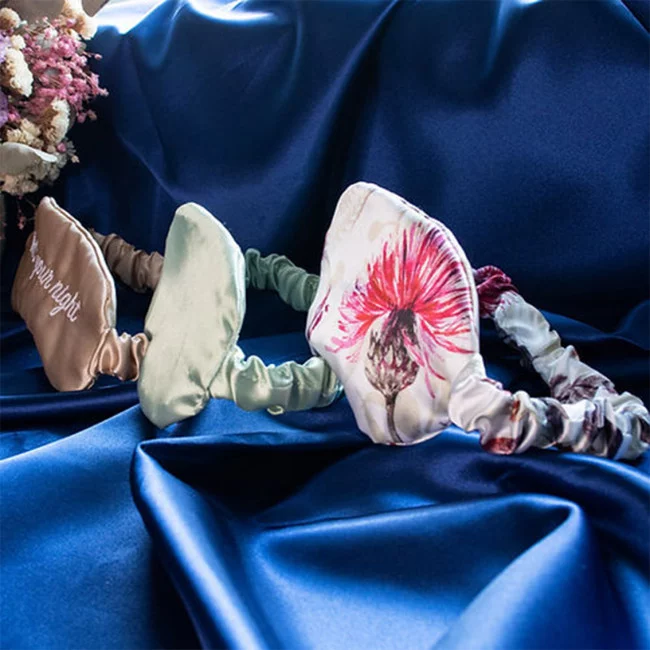 Masque de nuit en polyester satiné