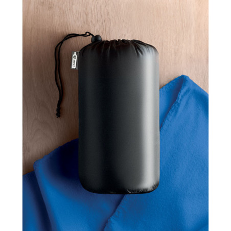 Couverture polaire publicitaire en RPET Musala 