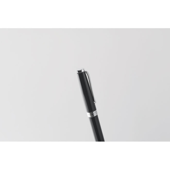 Stylo personnalisé en acier inoxydable recyclé Lyon 