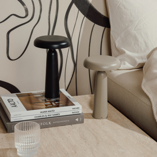 Lampe de table personnalisée VINGA Avery 