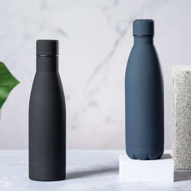 Bouteille publicitaire soft touch garthix 750 ml 