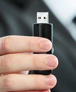 Les clés USB publicitaires les plus WTF