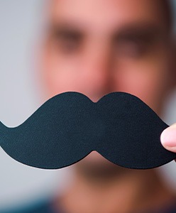 Movember : à vos moustaches !
